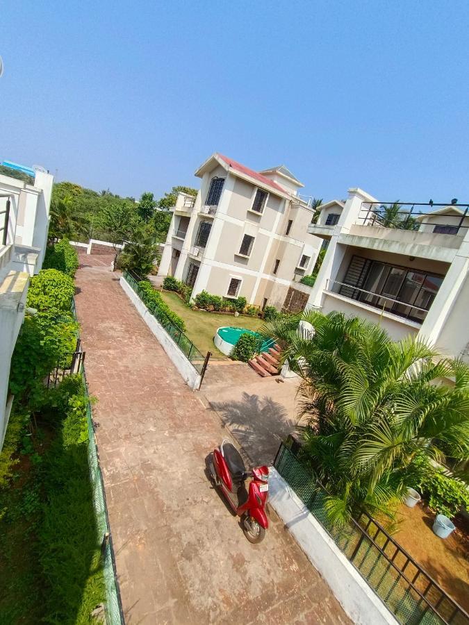 The Blue View - Sea View Villa'S Ratnagiri Bagian luar foto